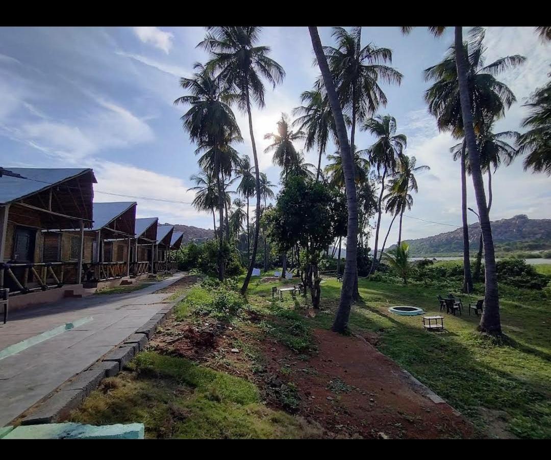 Hotel River Bay Hampi Extérieur photo